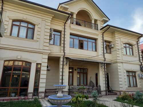 10-комнатный дом, 6 м²