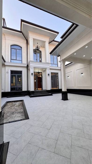 5-комнатный дом, 450 м²