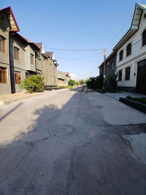 Yunsobod zenit hasanboyda yer sotiladi 4sutu