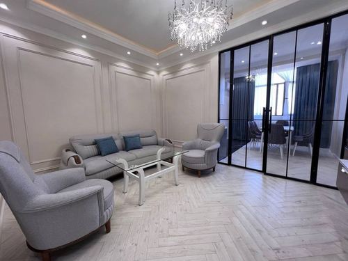 3-xonali kvartira, 105 m²