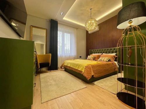 4-xonali kvartira, 135 m²