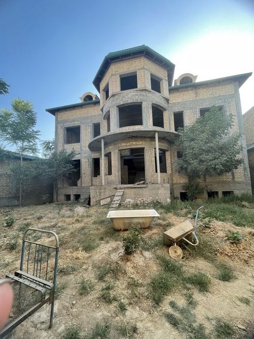 10-комнатный дом, 687 м²