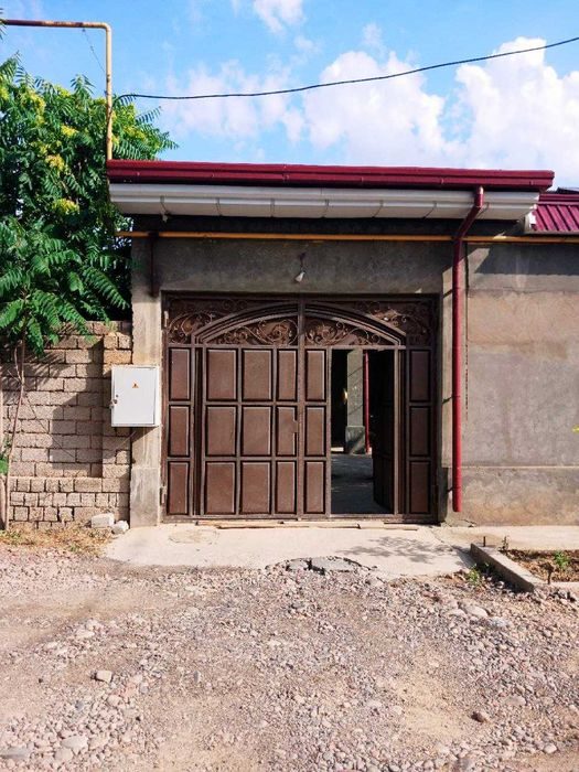 4-комнатный дом, 250 м², Ташкент, Юнусабадский район, на продажу