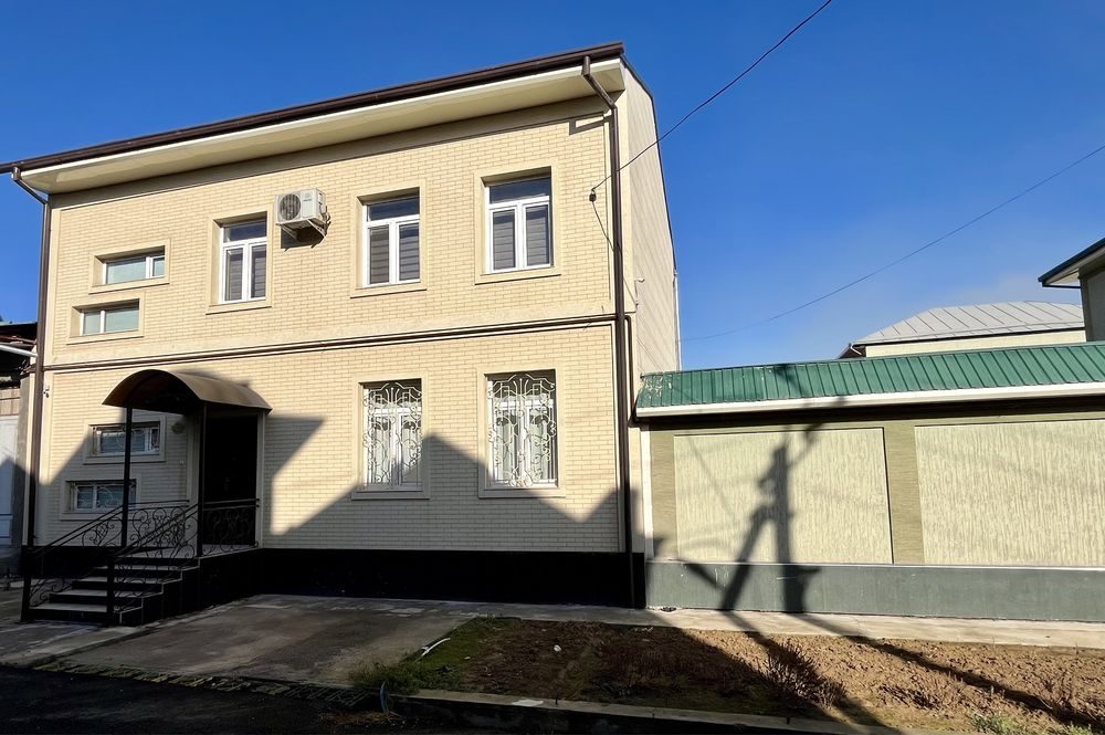 5-комнатный дом, 400 м², Ташкент, Юнусабадский район, на продажу