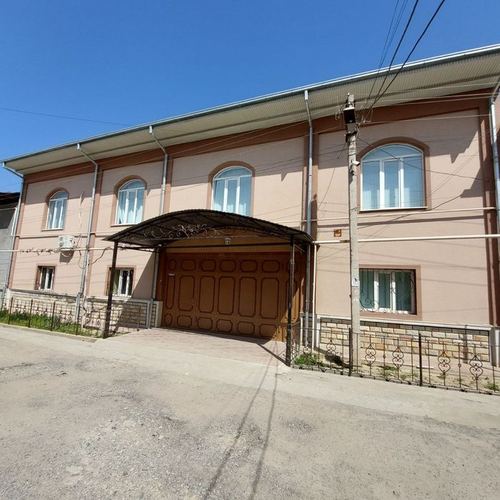 14-комнатный дом, 8 м²