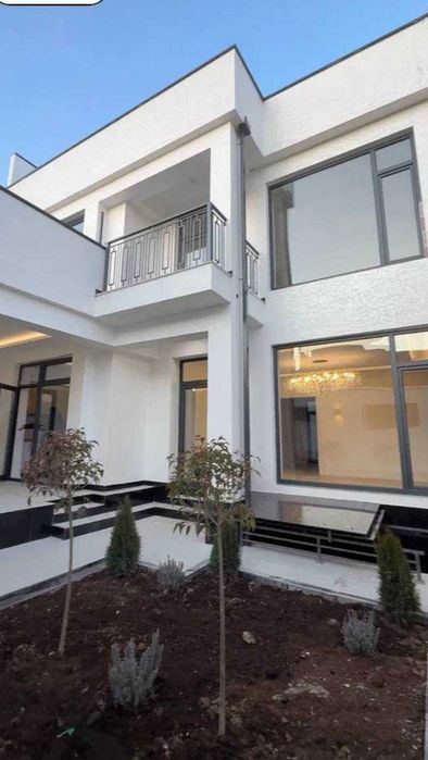 6-комнатный коттедж, 200 м²
