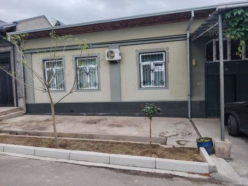 6-комнатный дом, 200 м²