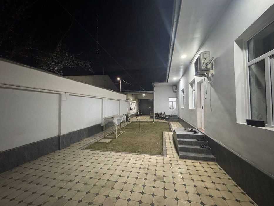 5-комнатный дом, 2500 м², Ташкент, Юнусабадский район, на продажу