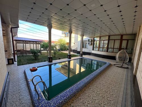 12-комнатный дом, 600 м²