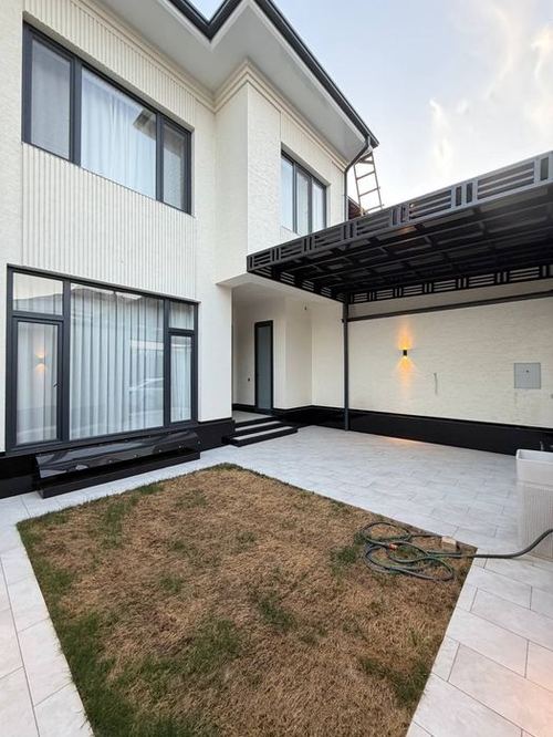 6-комнатный дом, 240 м²