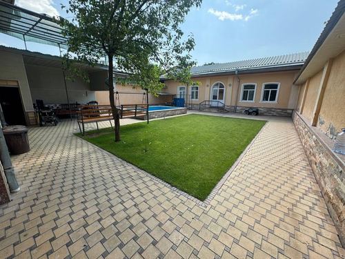 6-комнатный дом, 800 м²