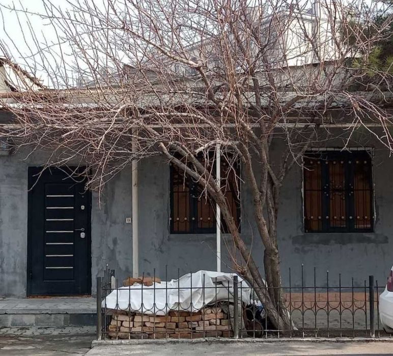 4-комнатный дом, 79 м², Ташкент, Юнусабадский район, на продажу