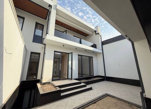 6-комнатный дом, 400 м²
