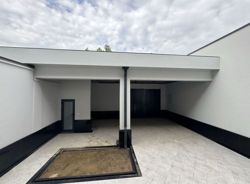 7-xonali uy, 380 m²