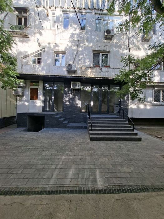 Коммерческое помещение 87 м² с арендаторами | Доход $1 100/мес