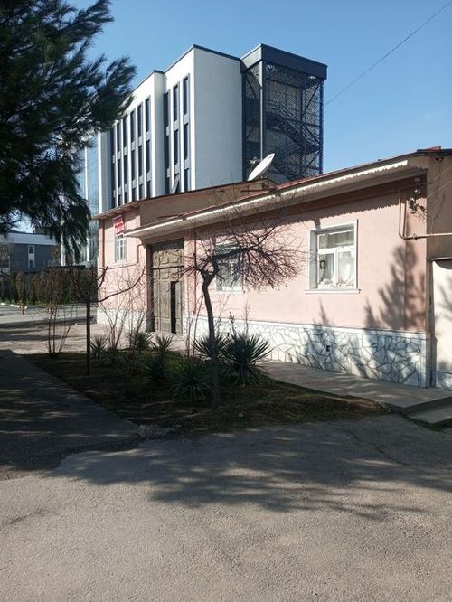 10-xonali uy, 678 m²