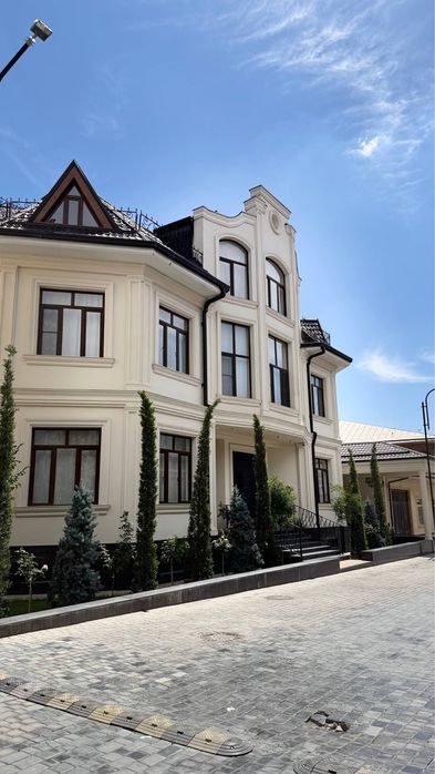 8-xonali uy, 1600 m², Toshkent, Yunusobod tumani, ijaraga