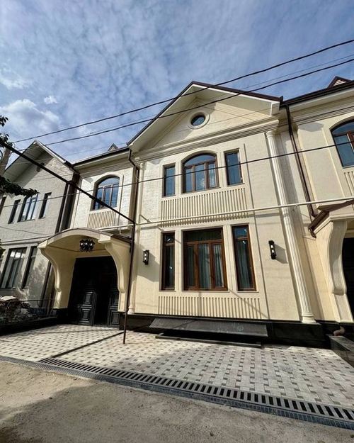 5-xonali uy, 240 m²