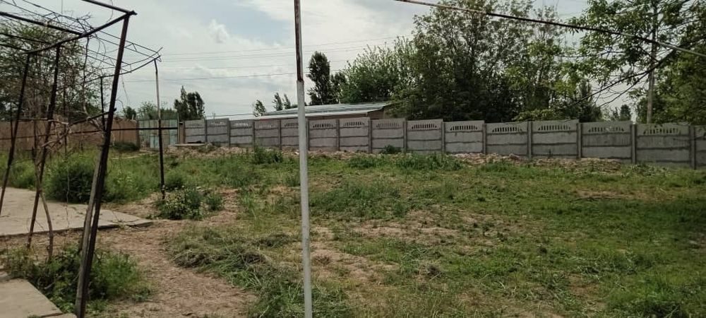 14-xonali kvartira, 15 m², Чиназ, sotuvga