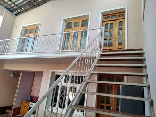 5-xonali uy, 200 m²