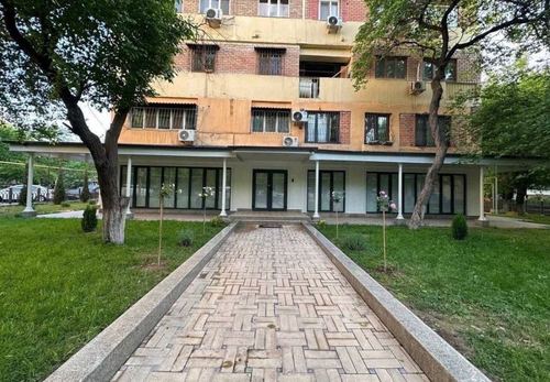 Продается офис Ор-р: Ц4, кафе Централ 206 м2