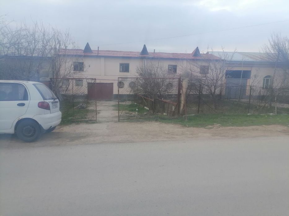 Зангиота район Назарбекда 8 сотих ер сотилади