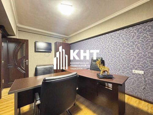 Продаётся офис 97м2+40м2 падвал первая линия Ц-4 Алайский