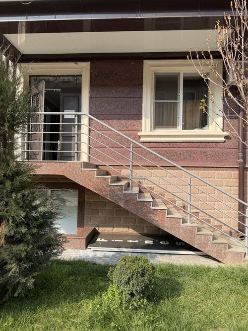 Сдается коммерческое пом. Габус. 1 этаж 112 кв.м. на Алайском