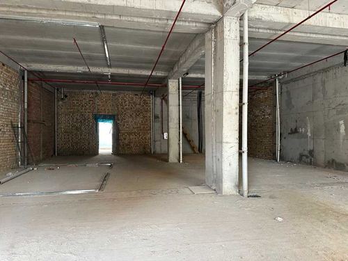 Ж.К.Казахстан.Продам  коммерческий обьект 350 кв.м. на 1 и 2 этажах.