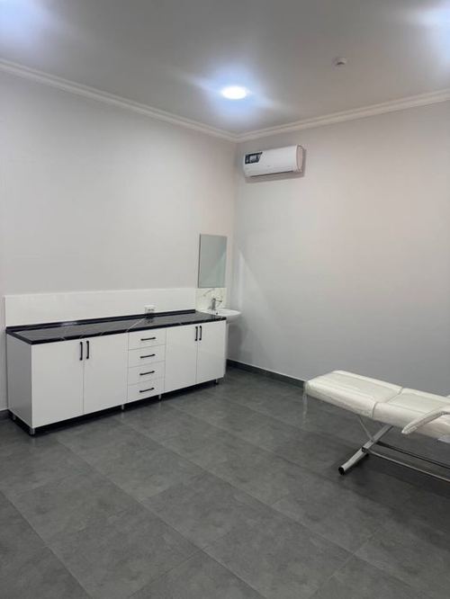 Ijaraga kabinet klinikada Yunusobod Аренда кабинет в клинике юнусабад