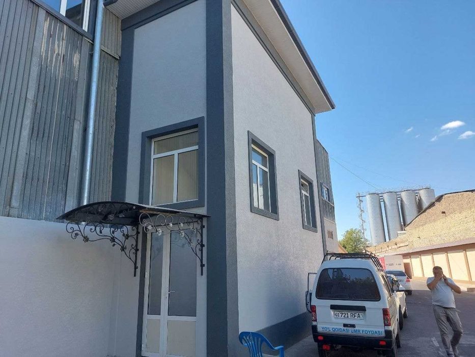 Юнусабад ул.Юкори каракамыш Американское п-во з-д Зенит 215 кв.м 5 ком