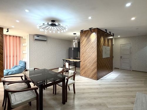 3-xonali kvartira, 90 m²