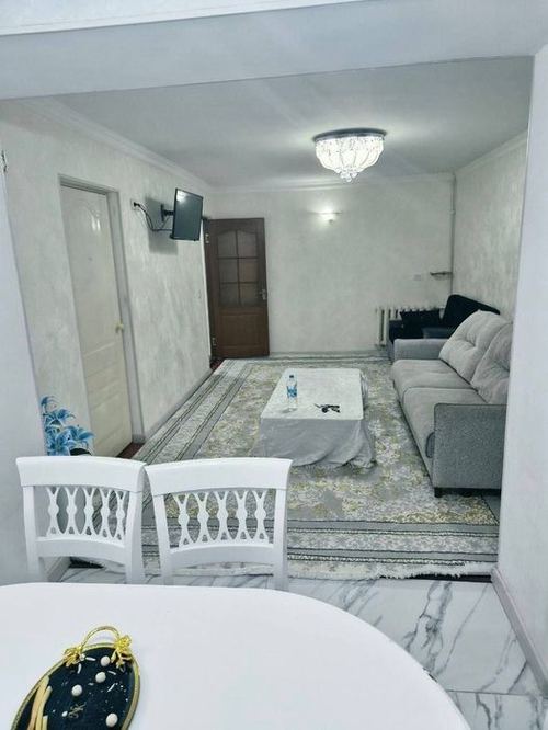 3-xonali kvartira, 70 m²