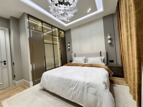 4-xonali kvartira, 140 m²