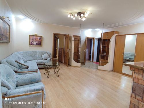 3-xonali kvartira, 72 m²