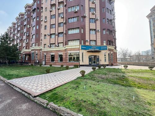 Сдаётся в Аренду Шоурум 670кв.м Ц-2  1-Линия Юнусабадский район