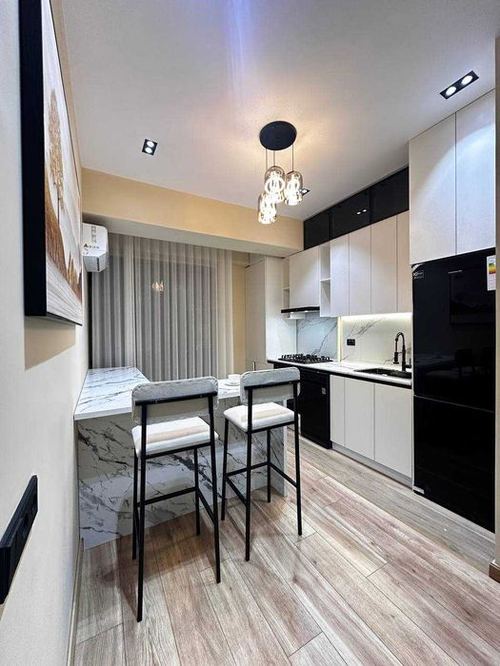 3-xonali kvartira, 70 m²