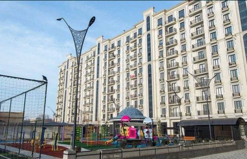 3-xonali kvartira, 102 m²