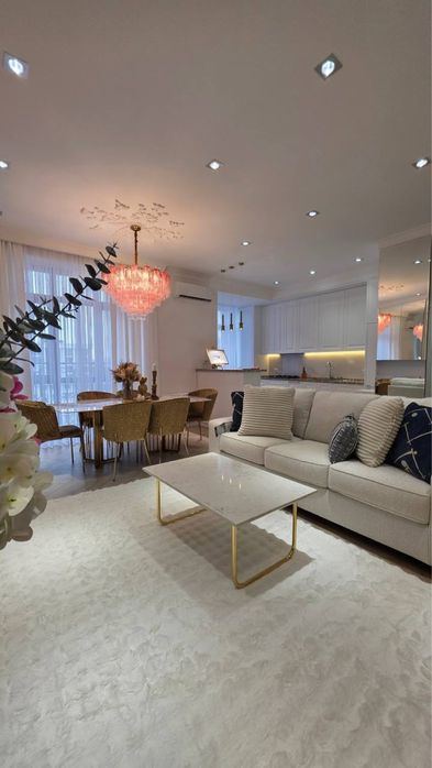 3-xonali kvartira, 90 m²