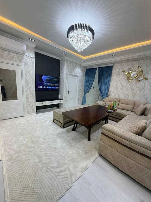 3-xonali kvartira, 90 m²
