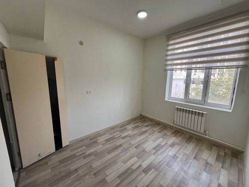 Аренда Под Офис 10м2, 3 этаж! Недалеко Метро Бодомзор 1 линия 150$!!