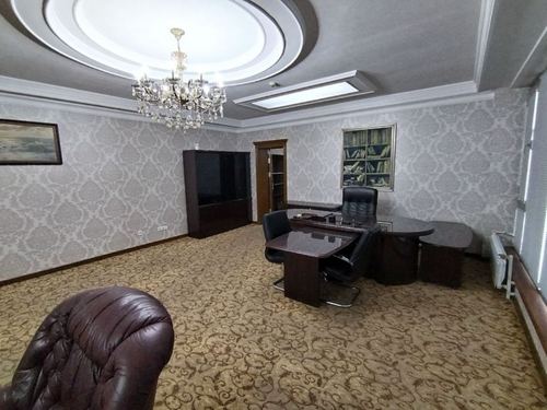 Аренда под офис 2 комната, С Мебелью! 88кв.м Алайский! 2200у.е