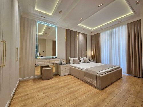 3-xonali kvartira, 90 m²