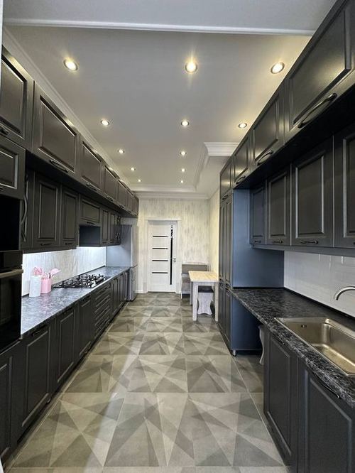 2-xonali kvartira, 110 m²