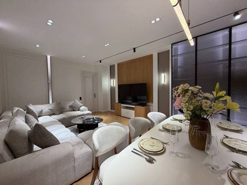 4-xonali kvartira, 135 m²