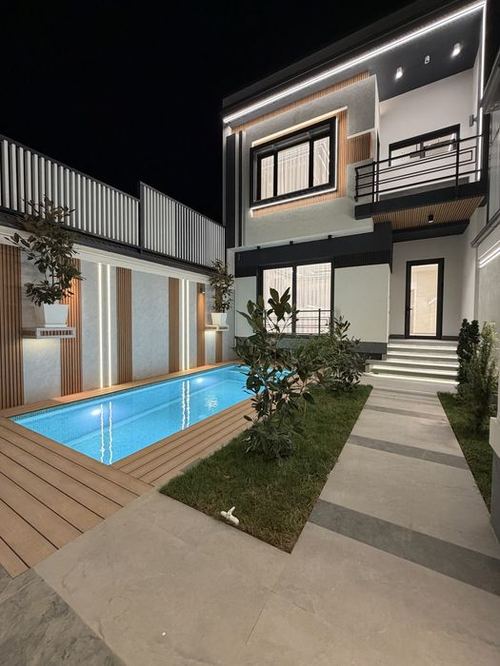 6-комнатный дом, 440 м²