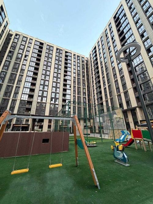 4-xonali kvartira, 102 m²