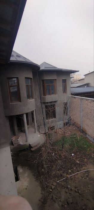 8-комнатный дом, 460 м²