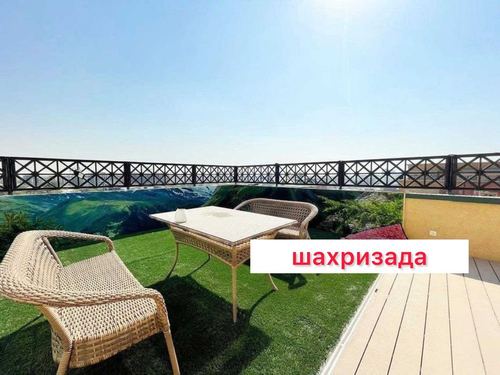 5-комнатная квартира, 300 м²