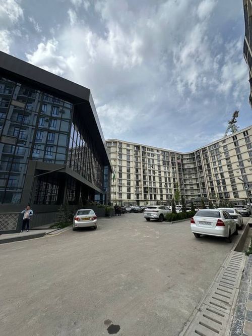 3-xonali kvartira, 105 m²